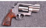 Smith & Wesson ~ 460ES ~ 460 S&W Magnum - 1 of 2