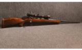 Weatherby ~ Mark V ~ .270 Wby Mag - 1 of 9