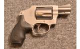 Smith & Wesson ~ 642-2 ~ 38 Spl. - 1 of 2