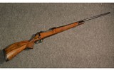 Weatherby ~ Mark V ~ .270 Wby Mag - 1 of 11
