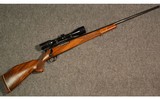Weatherby ~ Mark V ~ .300 Weatherby Magnum - 1 of 13