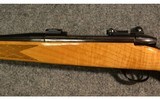 Weatherby ~ Mark V ~ .300 Weatherby Magnum - 8 of 11