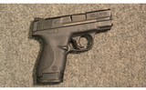 Smith & Wesson ~ M&P 9 Shield ~ 9mm Luger - 1 of 3