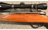 Weatherby ~ Mark V ~ .300 Weatherby Magnum - 8 of 11