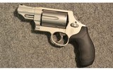 Smith & Wesson ~ Governor ~ .410 / .45 Colt / .45 Auto - 2 of 3