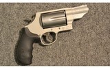 Smith & Wesson ~ Governor ~ .410 / .45 Colt / .45 Auto - 1 of 3