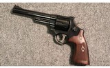 Smith & Wesson ~ 29-10 ~ .44 Magnum - 2 of 3