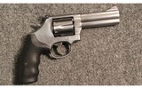 Smith & Wesson ~ 686-6 ~ .357 Magnum - 1 of 2