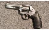 Smith & Wesson ~ 686-6 ~ .357 Magnum - 2 of 2