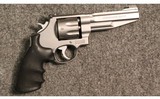 Smith & Wesson ~ 627-5 Performance Center ~ .357 Magnum - 1 of 2