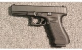 Glock ~ 17 ~ 9mm Luger - 2 of 2