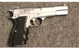 Browning ~ Hi-Power ~ 9mm Luger - 1 of 2