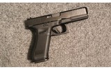 Glock ~ 17 Gen 5 ~ 9mm Luger - 1 of 2