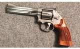 Smith & Wesson ~ M686-1 ~ .357 Magnum - 2 of 2