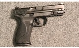 Smith & Wesson ~ M&P9 M2.0 ~ 9mm Luger - 1 of 2