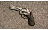 Smith & Wesson ~ 686-5 ~ .357 Magnum - 2 of 2