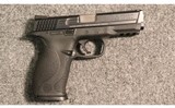 Smith & Wesson ~ M&P 9 ~ 9mm Luger - 1 of 2