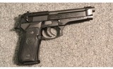 Beretta ~ 92FS ~ 9mm Luger - 1 of 2
