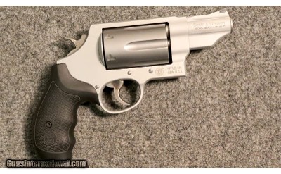 Smith & Wesson ~ Governor ~ .45 Colt/.45 ACP/.410 Gauge