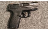 Smith & Wesson ~ M&P 9 Shield Performance Center ~ 9mm Luger (SKU: 4425264)