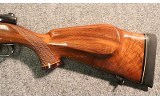 Weatherby ~ Mark V ~ .300 Weatherby Magnum - 9 of 11