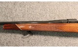 Weatherby ~ Mark V ~ .300 Weatherby Magnum - 6 of 11
