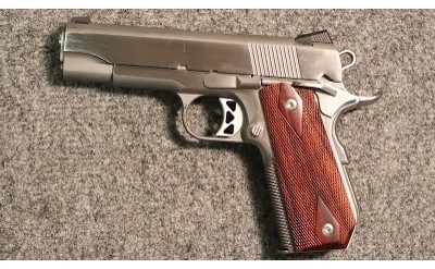 Dan Wesson ~ Classic ~ .45 Auto (SKU: 4541559)