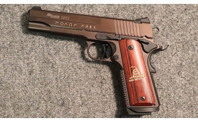 Sig Sauer ~ 1911 ~ .45 Auto (SKU: 4541556)