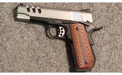 Smith & Wesson ~ PC1911 ~ .45 Auto (SKU: 4539654)