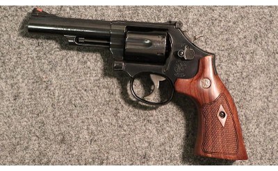 Smith & Wesson ~ 19-9 ~ .357 Magnum (SKU: 4541542)