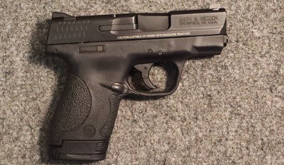 Smith & Wesson ~ M&P 9 Shield ~ 9mm Luger (SKU: 4652989)