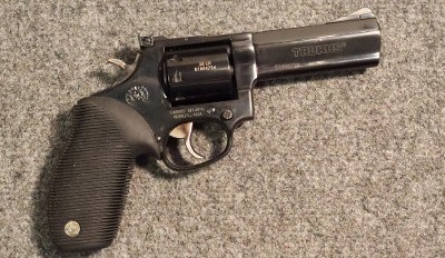 Taurus ~ 992 ~ .22 Long Rifle/.22 Magnum (SKU: 4659870)