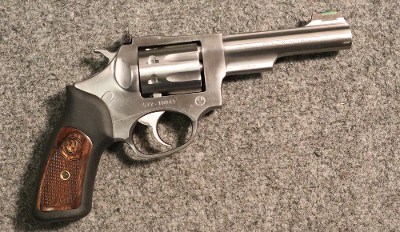 Ruger ~ SP101 Stainless ~ .22 LR