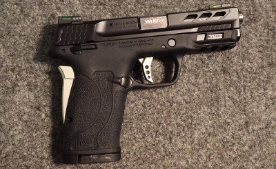 Smith & Wesson ~ 380 Shield EZ ~ .380 Auto (SKU: 4677929)