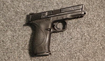 Smith & Wesson & M&P 40 ~ .40 S&W (4740096)