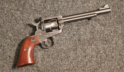 Ruger ~ New Model Single-Six ~ .22 Cal (4761426)