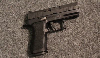 Sig Sauer ~ P320 ~ 9mm Luger (SKU: 4748399)