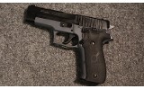 Sig Sauer ~ P226 ~ 9mm Luger (SKU: 4803223) - 2 of 2