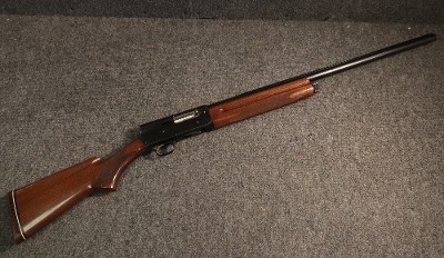 Browning ~ Light Twelve ~ 12 Gauge (4840226) - Image 1 of 5