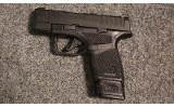 Springfield Armory ~ Hellcat ~ 9mm Luger (SKU: 4845057) - Image 2 of 2