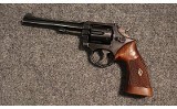 Smith & Wesson ~ Revolver ~ .22 Long Rifle (4841362) - 2 of 2