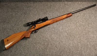 Weatherby ~ Mark V ~ .460 Weatherby Magnum (4883973) - Image 1 of 5
