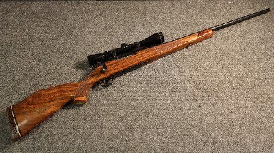 Weatherby ~ Mark V ~ .270 Weatherby (4898508) - Image 1 of 5