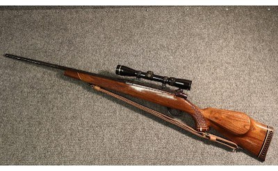Weatherby ~ Mark V ~ .300 Weatherby Magnum (4898509) - Image 2 of 5