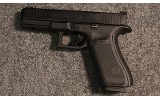Glock ~ 22 Gen 5 ~ .40 S&W (SKU: 4900398) - 2 of 2