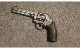 Smith & Wesson ~ 617-6 ~ .22 Long Rifle (4896258) - 2 of 2