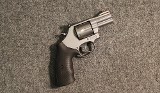 Smith & Wesson ~ 686-6 ~ .357 Magnum (4896309) - 1 of 2