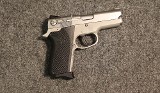 Smith & Wesson ~ 3913 ~ 9mm Luger (4921167) - 1 of 2