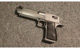 Magnum Research ~ Desert Eagle ~ .50 Action Express (4910174) - 2 of 2