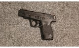 Smith & Wesson ~ M&P9 Shield ~ 9mm Luger (4955149) - 2 of 2